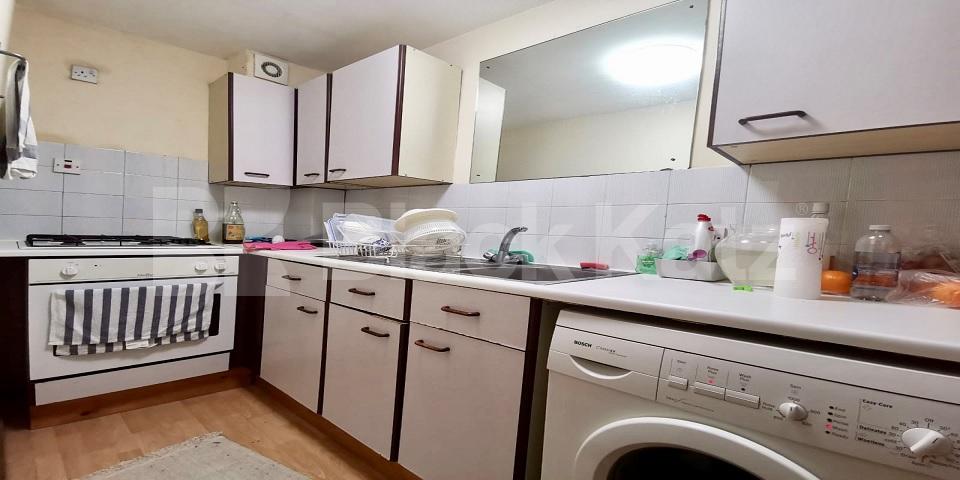 			LET , 1 Bedroom, 1 bath, 1 reception Apartment			 Camberwell Road, Camberwell/Oval